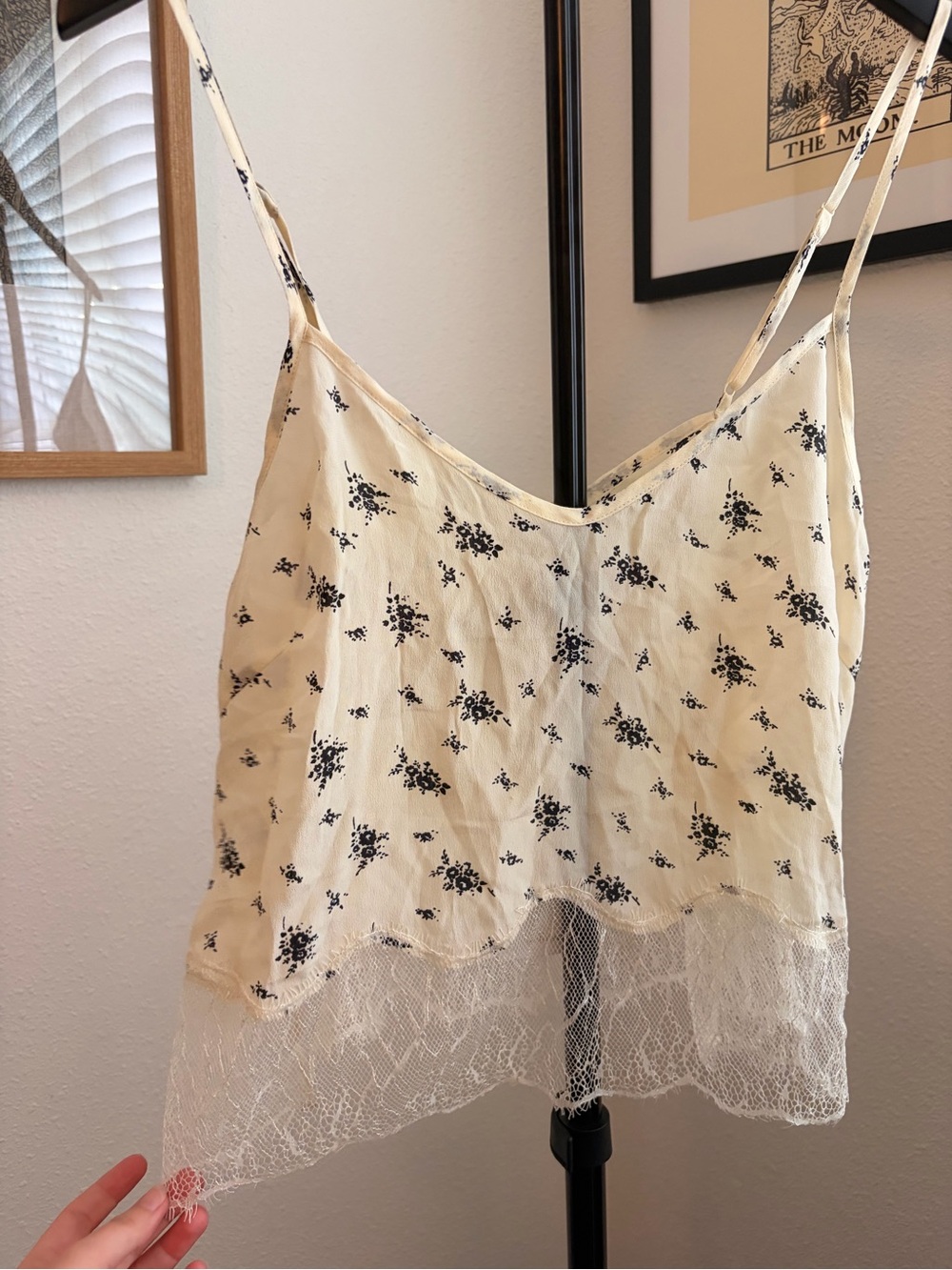 Aritzia Wilfred 100% Silk NWT Delicate Cream Floral Lace-Trim Camisole